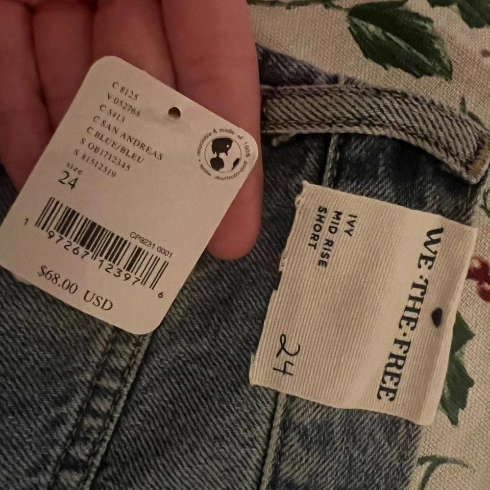 Free People Ivy Mid Rise Shorts - Picture 7 of 7